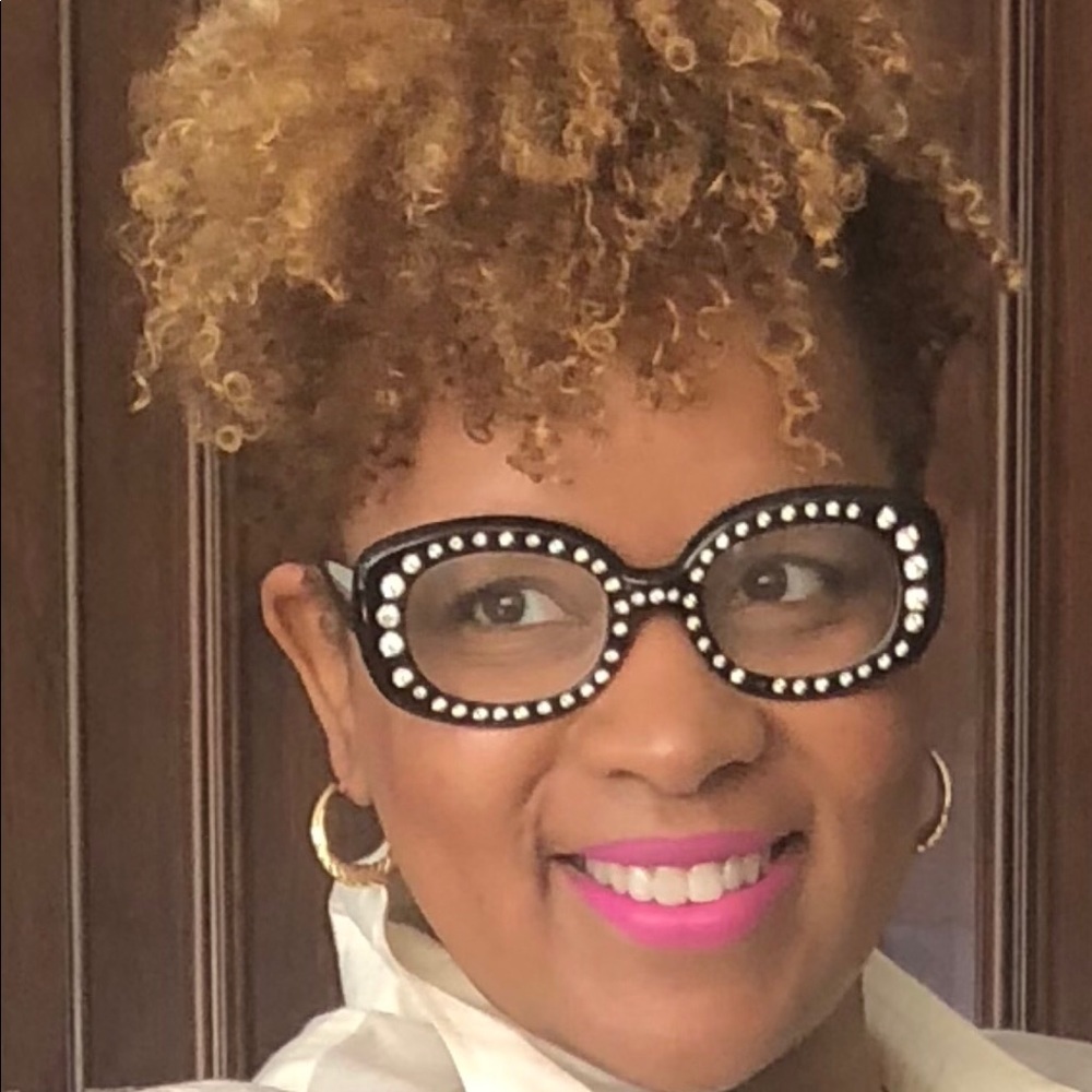 Meet your Posher, Misha